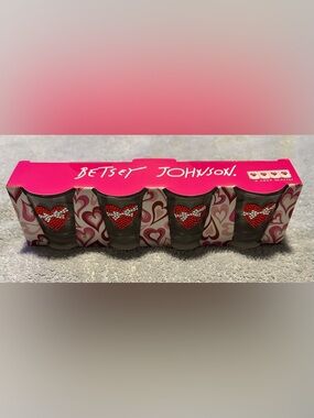 BETSEY JOHNSON HEART & RIBBON RHINESTONE 4-SET OF SHOT GLASSES/NWT/NIP